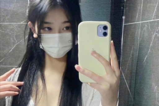 知名女网红翻车每天收入几万礼物却被曝光是AI生成的人物