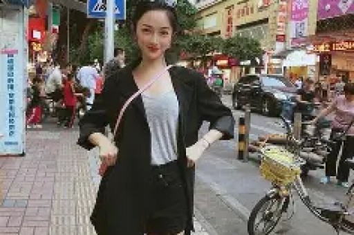 陪玩陪睡仅是冰山一角认干爹舔手指拜高踩低实在荒唐！