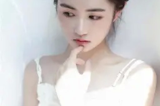 女明星集体“塌房”她们为啥都不装了